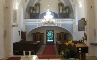 Poutní kostel Nanebevzetí Panny Marie v Netíně