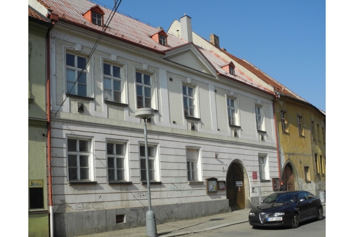 Dům č. 6 a 7 v Komenského ulici