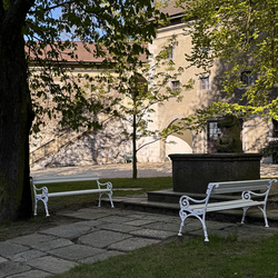 zahajen&iacute; sez&oacute;ny